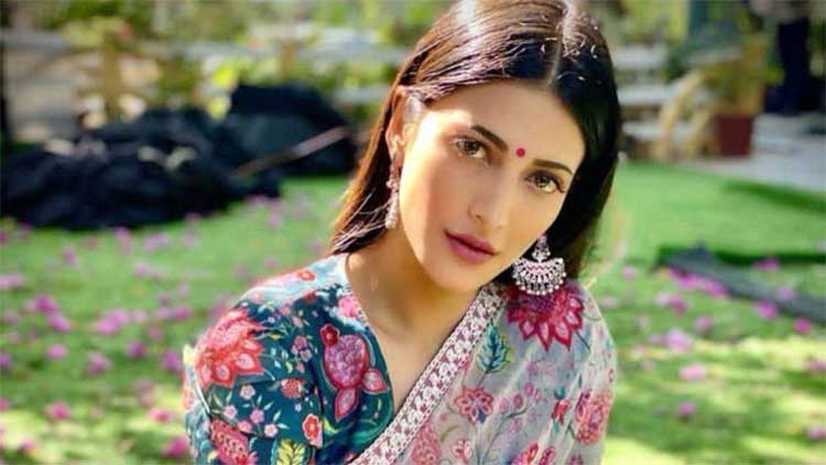 పెళ్లి ఎప్పుడు చేసుకుంటావ్ ? అని అడిగిన ఫ్యాన్‌.. అందుకు శృతి హాస‌న్ రియాక్ష‌న్ ఇదీ..!