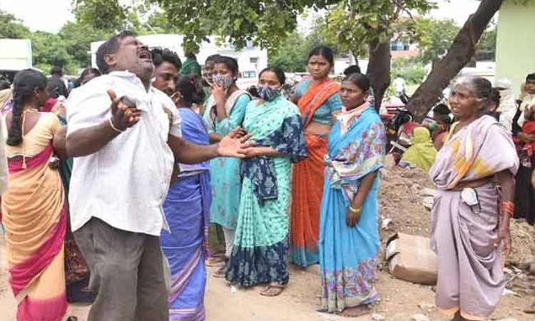 దారుణం.. పురుడు పోసి ఆ తల్లి ప్రాణాలు తీశారు.. అనాథగా మారిన చిన్నారి..