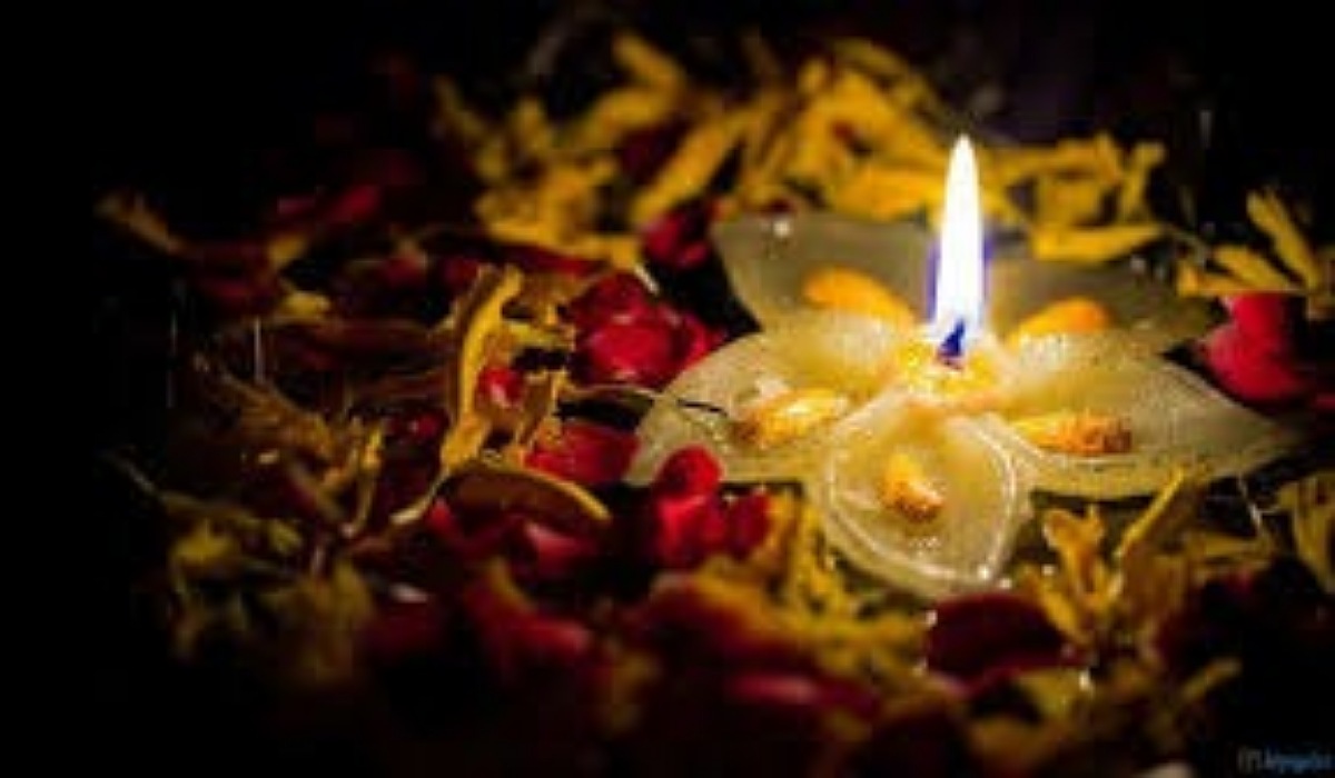 Devotional : శుక్రవారం సాయంత్రం ఈ దీపం వెలిగిస్తే.. సమస్యలు దూరం అవుతాయి..