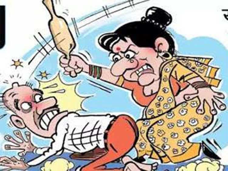 కూరలో ఉప్పు లేదని చెప్పినందుకు భర్త తల పగలగొట్టిన భార్య..!