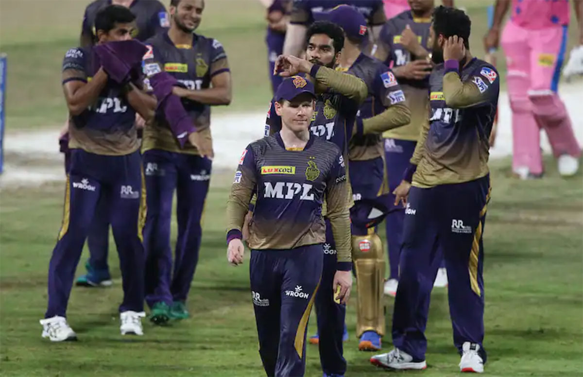 Points Table IPL 2021 mumbai is almost closed for playoffs 