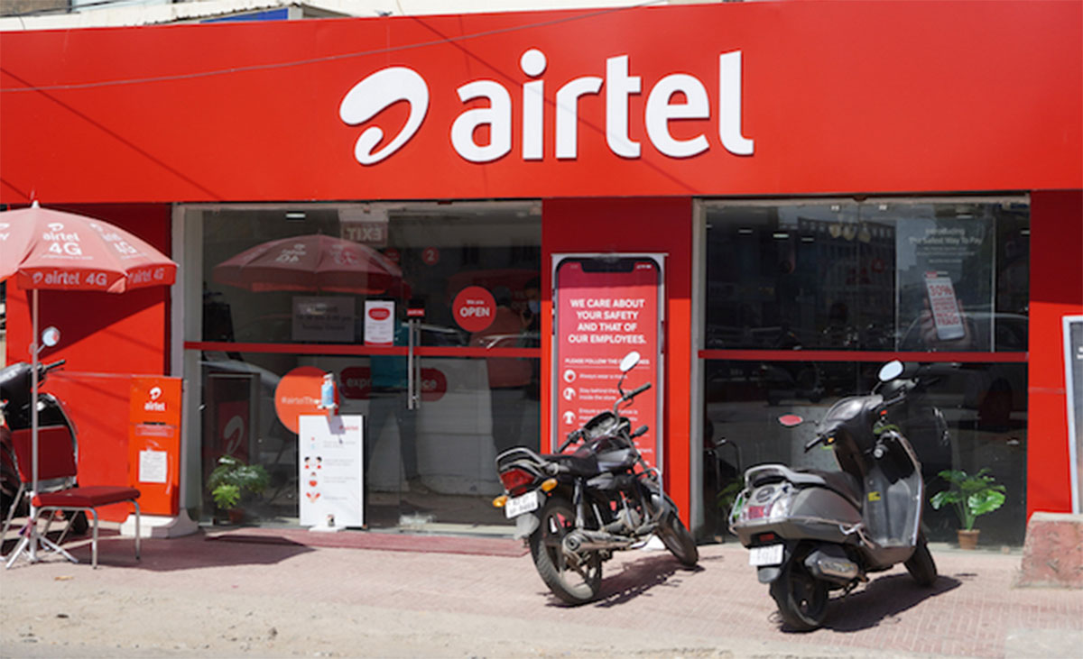 airtel gives rs 6000 back who purchases smart phone in their site 