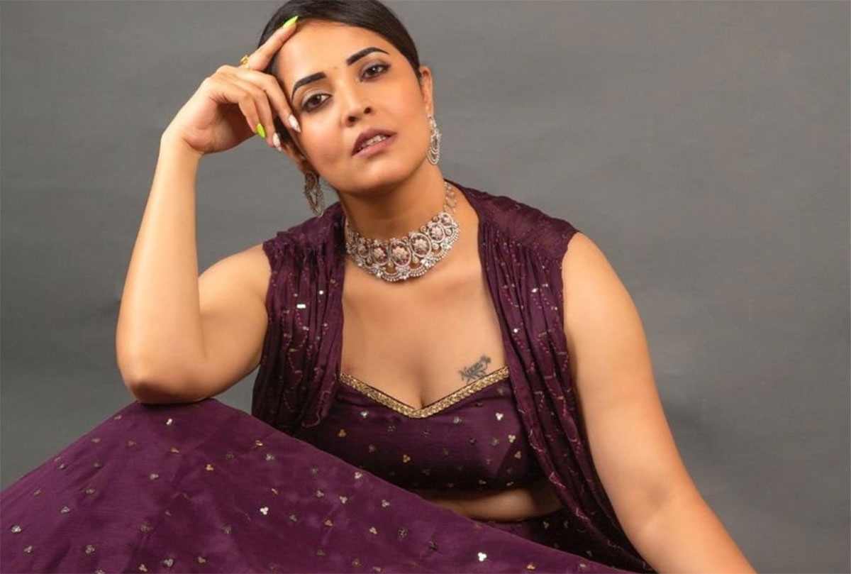 Anasuya in master chef trp ratings reportedly increasing 