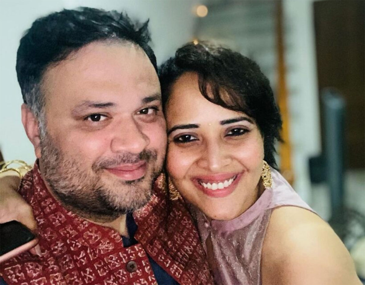 Tollywood anchors and their husbands interesting things 