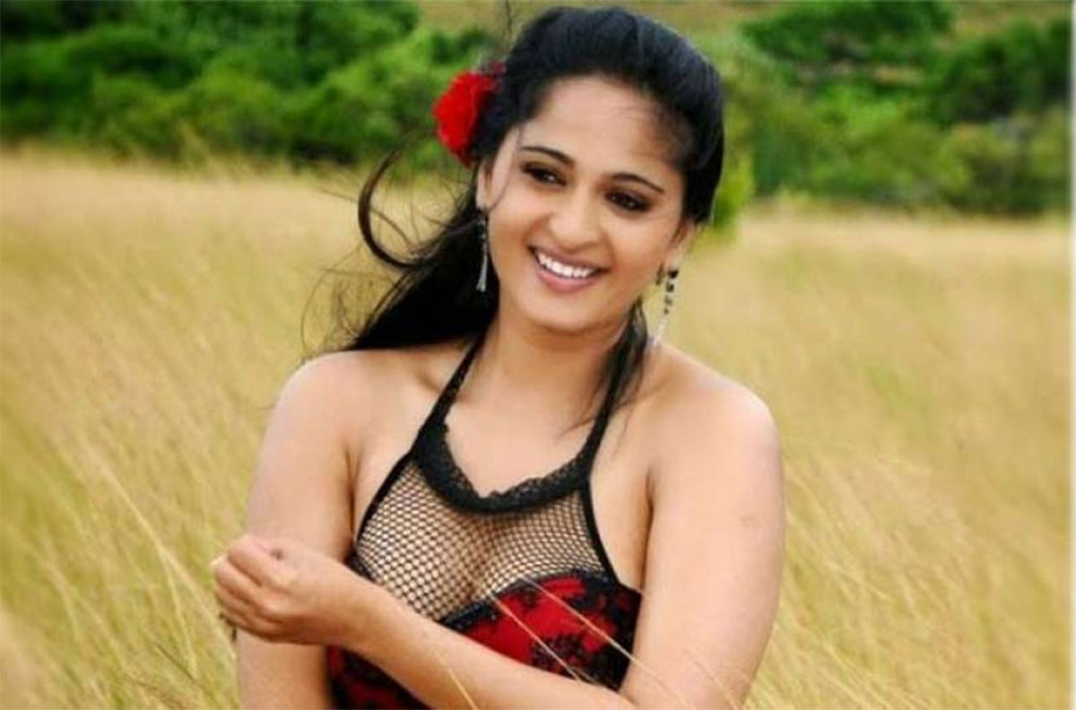 Anushka Shetty marriage details one astrologer told about it 
