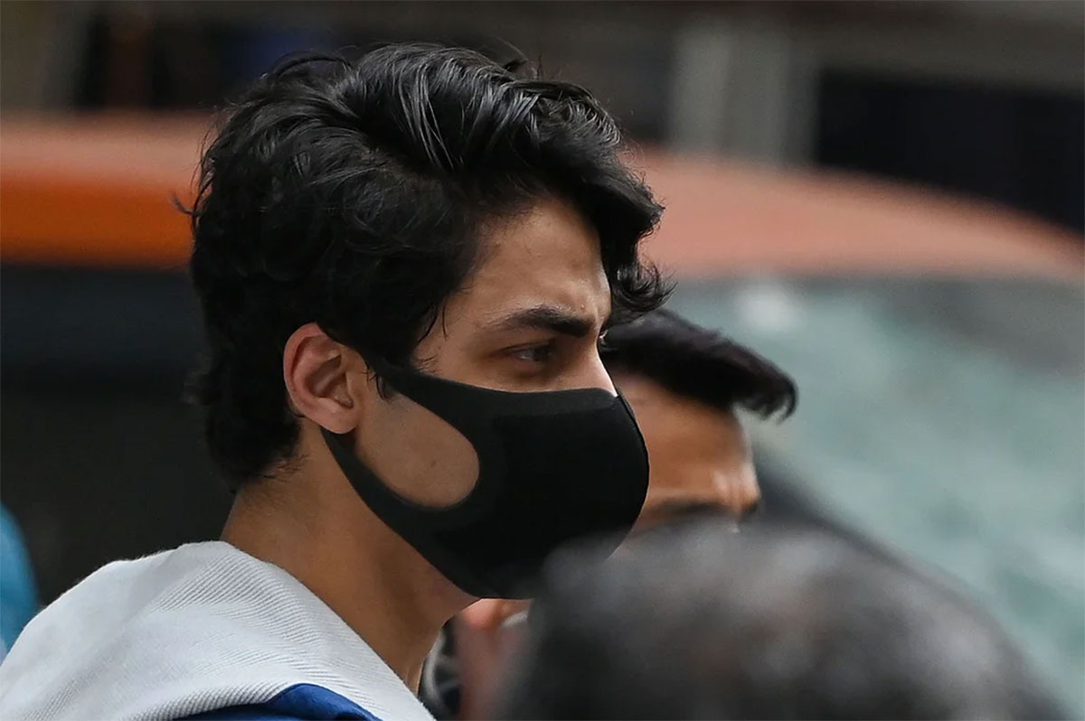 mumbai court denied bail to Aryan Khan after ncb submitted whatsapp chats 