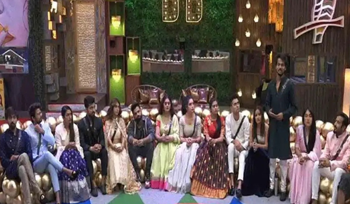 Bigg Boss 5 nagarjuna given warning to siri 