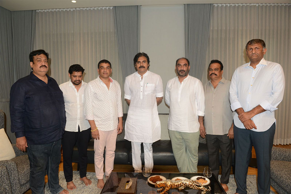 Dil Raju : దిల్ రాజు రాయ‌బారం.. వివాదాలకు ఫుల్ స్టాప్ ప‌డుతుందా ?
