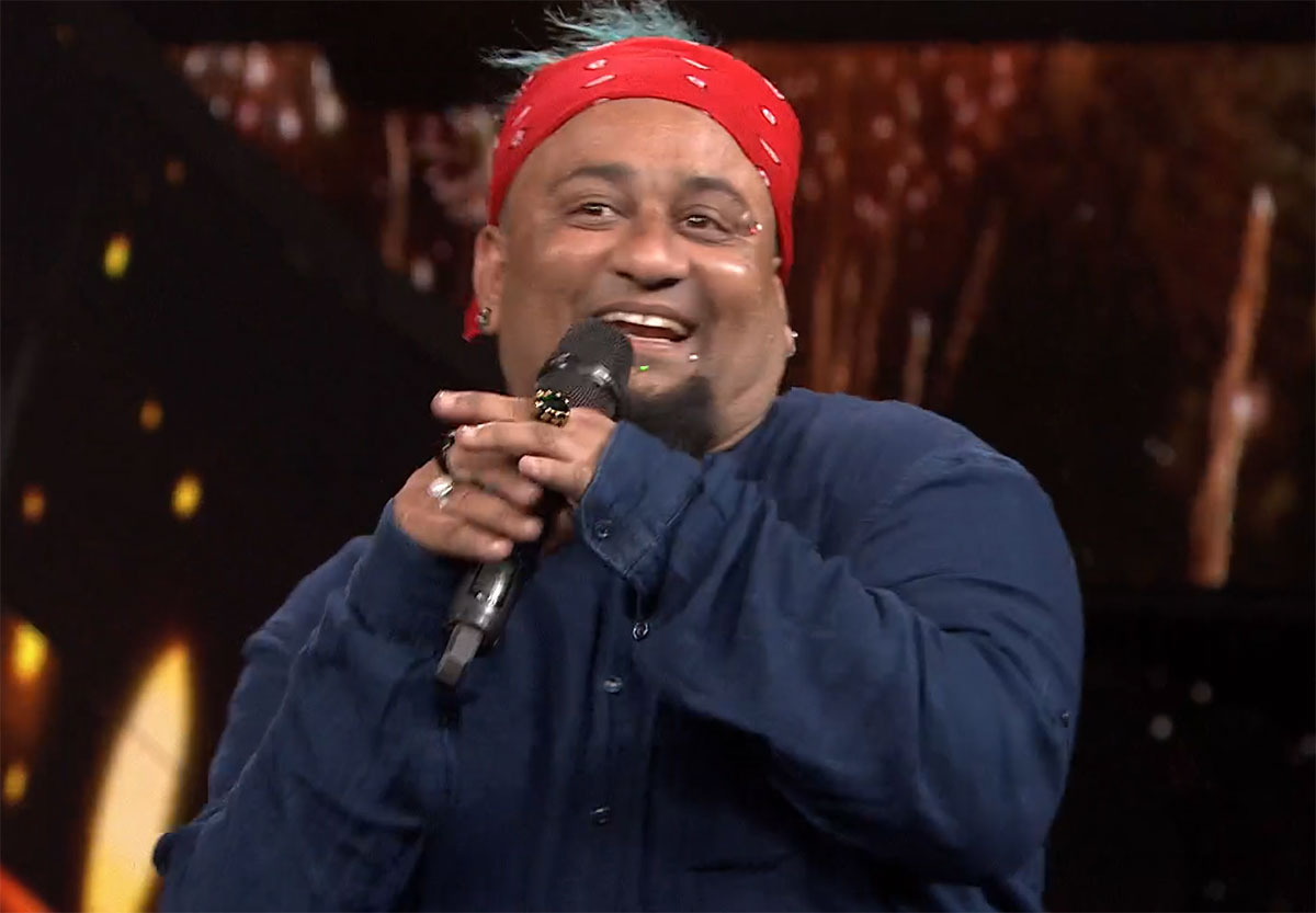 Bigg Boss 5 lobo gets evicted from house 