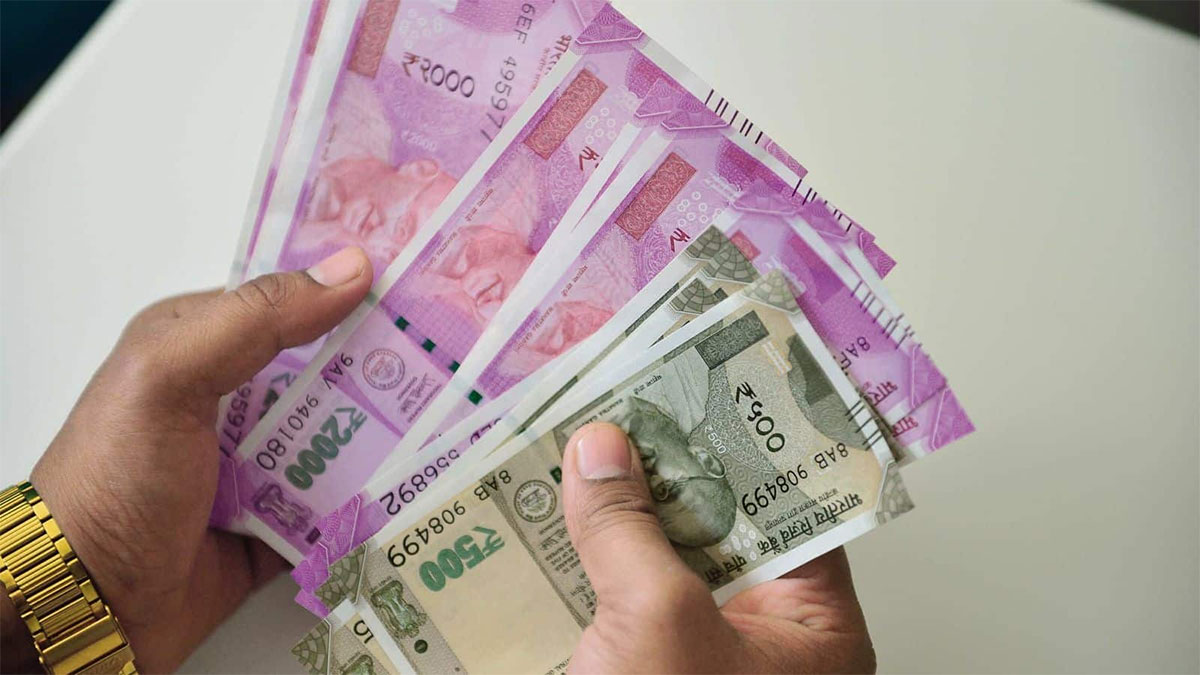 Vastu Shastra put these two plants in your home to attract money 