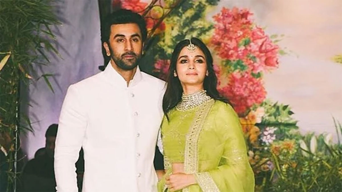 Ranbir Kapoor Alia Bhatt may tie knot very soon 