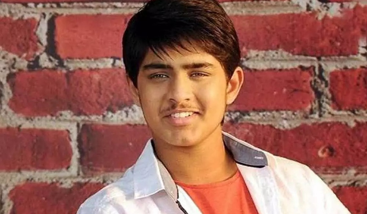 Roshan  says his brother will enter into tollywood with that director 