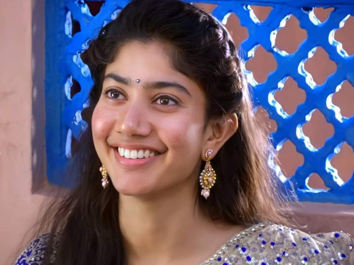 Sai Pallavi : సంచ‌ల‌న నిర్ణ‌యం తీసుకున్న సాయి ప‌ల్ల‌వి..!