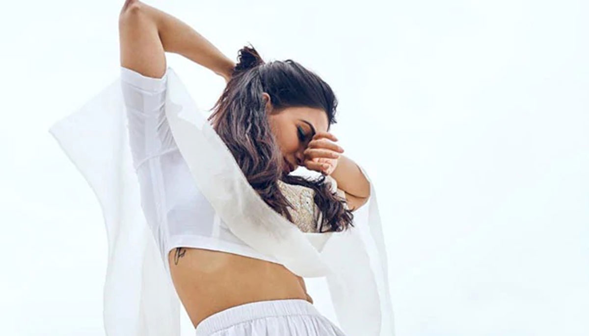 Samantha Tattoo will she remove it or not 