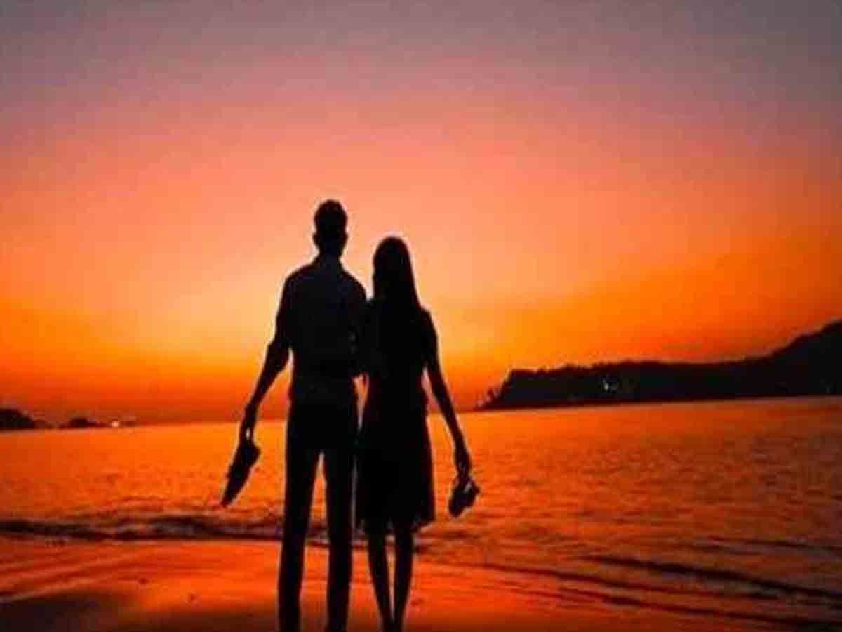 young Director in bollywood preparing for divorce 