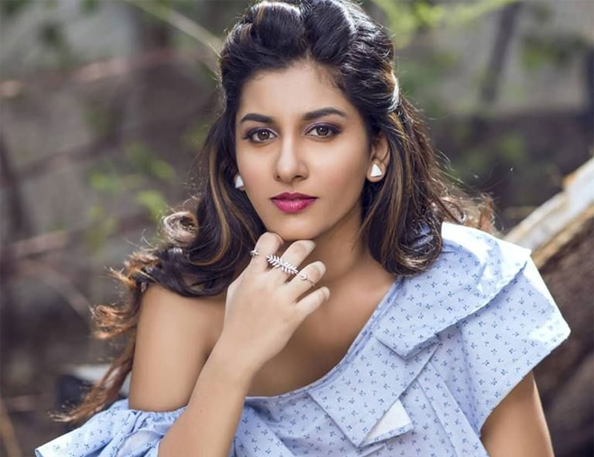 Vishnu Priya  comments on avinash after his marriage 