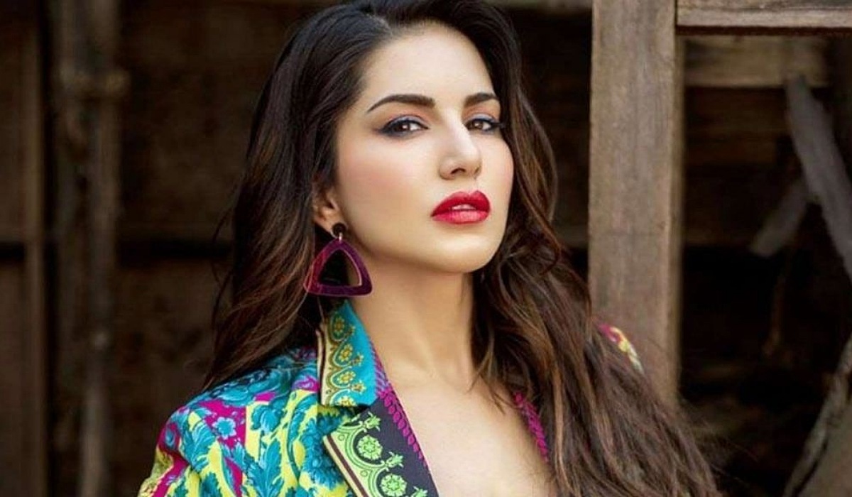 Sunny Leone to do new type of auction business first time in india 