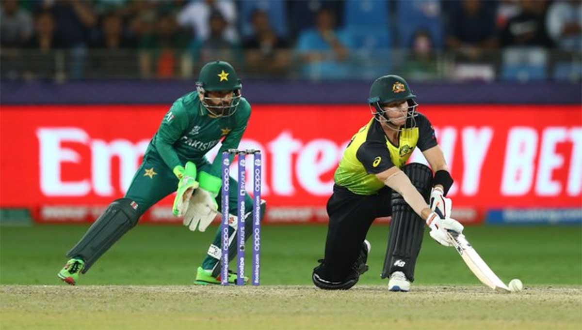 T20 World Cup 2021 australia won by 5 wickets against pakisthan in 2nd semi final and enter into final 
