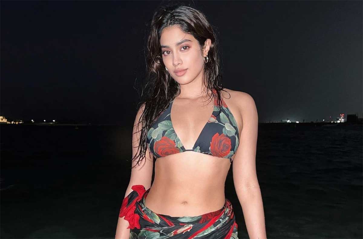 Janhvi Kapoor new vacation pics trending 