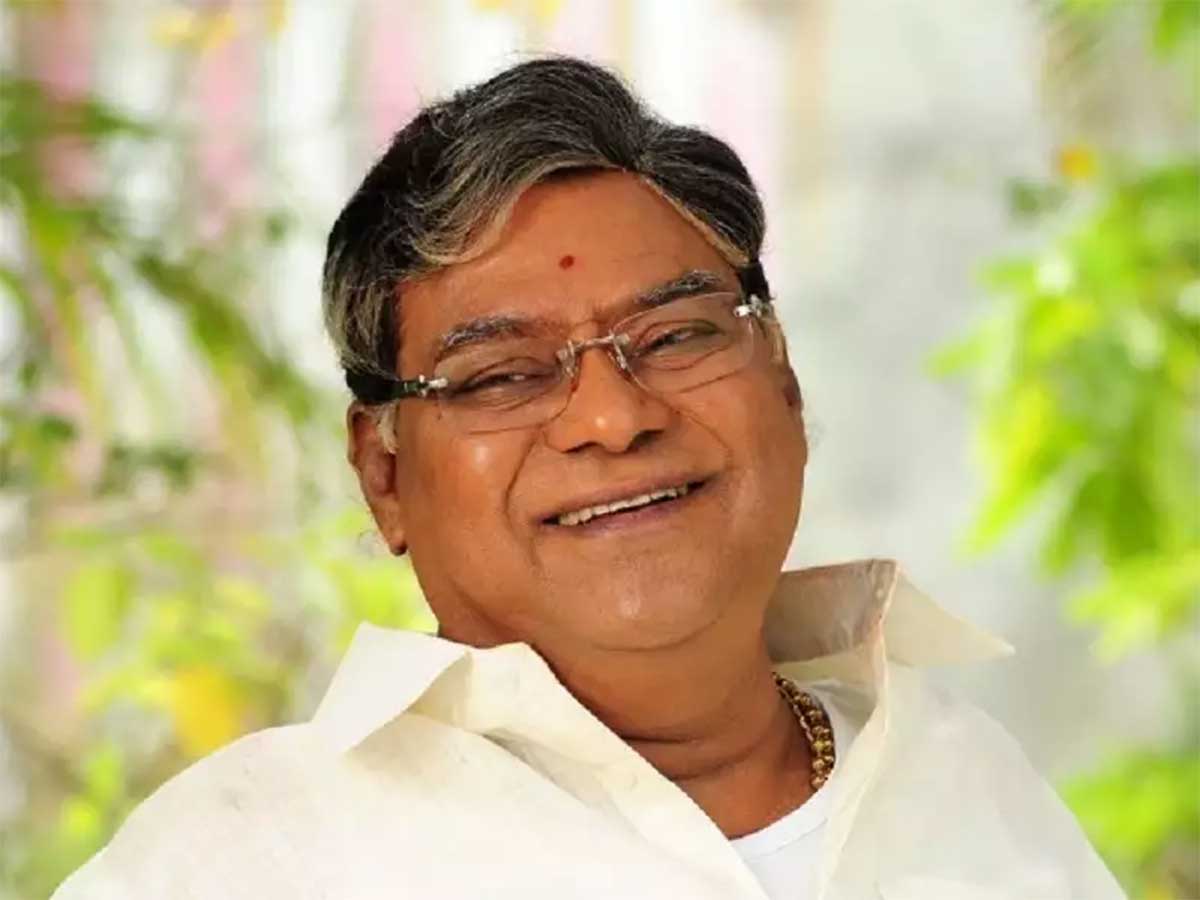 Kota Srinivasa Rao interesting comments on trivikram 
