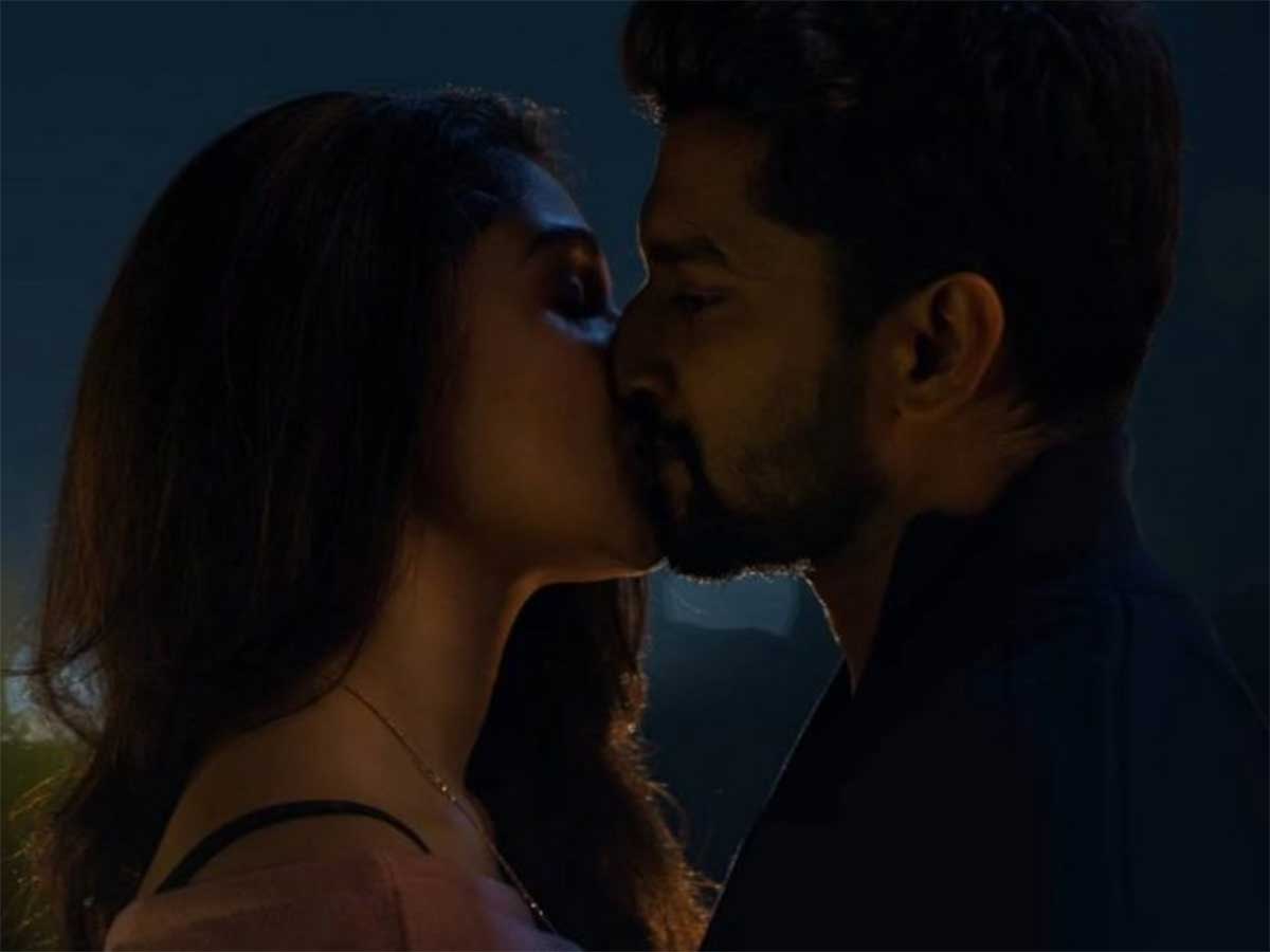 Krithi Shetty given lip kiss to nani 