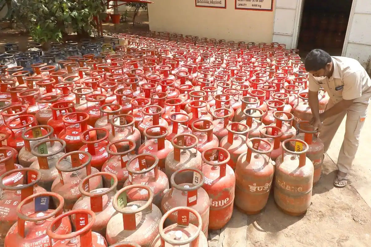 LPG Gas Cylinder Price hiked by rs 265 