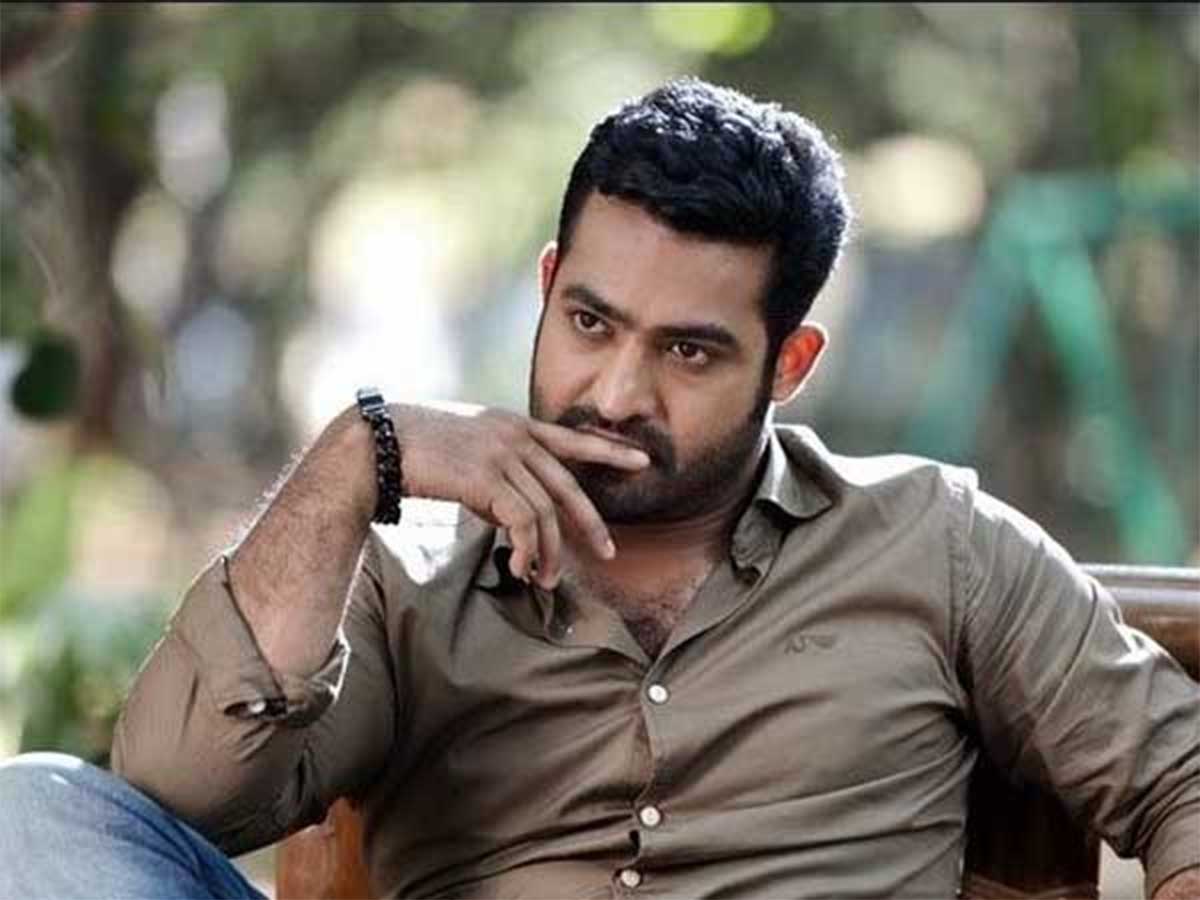 Pawan Kalyans unwanted movie drowned NTR 