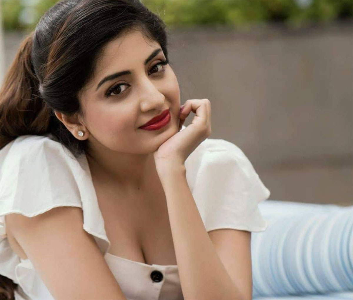 Poonam Kaur tweet about divorce deleted after some time 