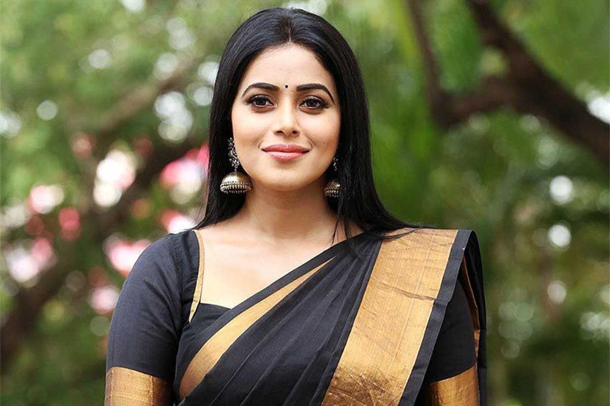 Poorna : అలాంటి కామెంట్స్ నన్ను ఎంతగానో మార్చాయి..!