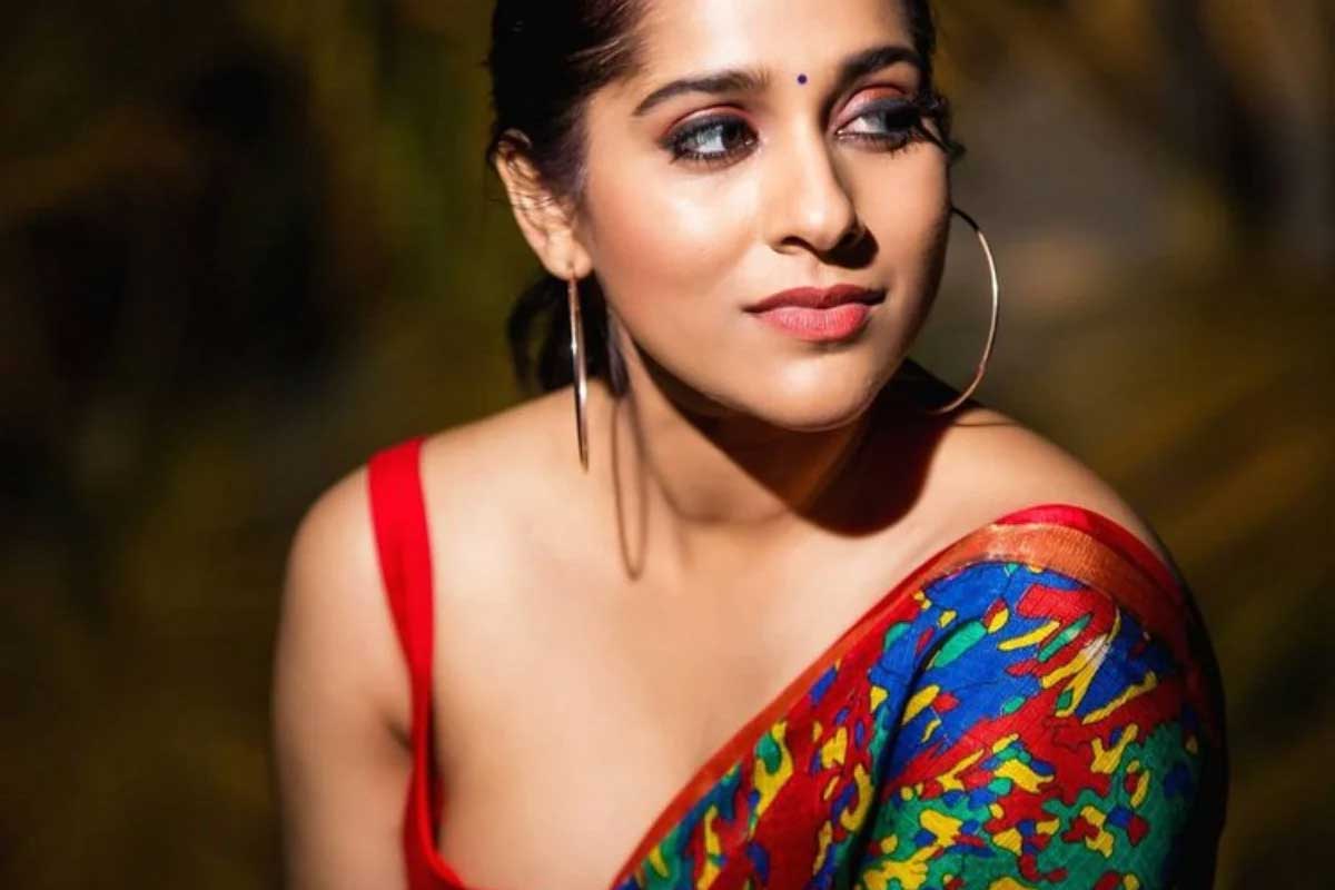 Rashmi Gautam doing item number in chiranjeevi bhola shankar movie 