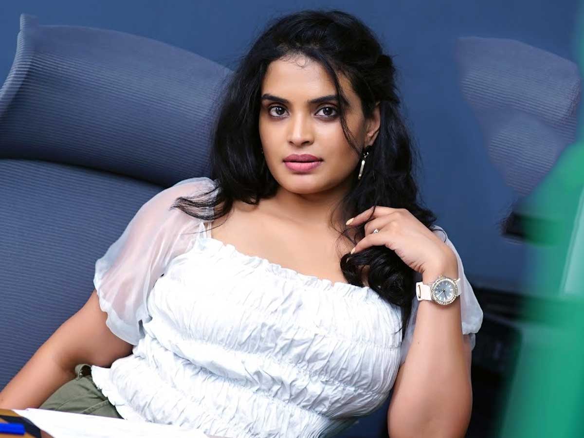Bigg Boss 5 : అతను తప్ప బిగ్ బాస్ లో అందరూ ఫేక్.. సరయు కామెంట్స్‌..! 