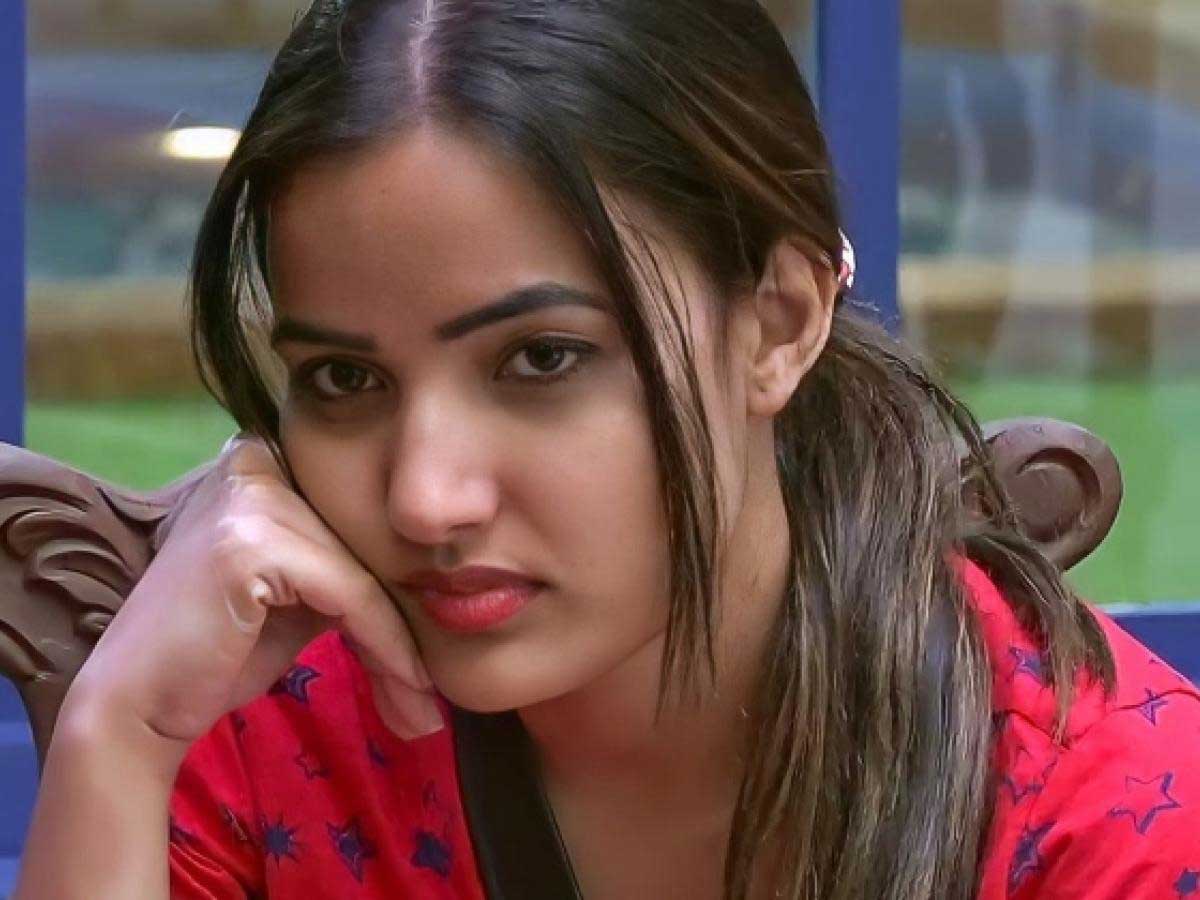 Bigg Boss 5 jessie said he might be slapped siri when he was there 