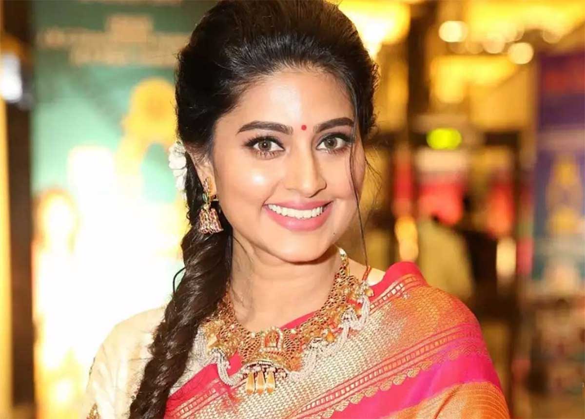 Sneha complained to police about her business issues 