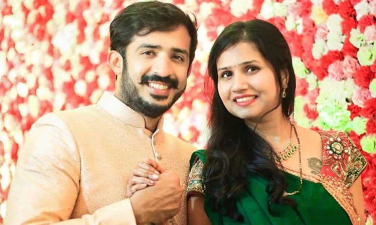 Anchor Ravi wife nithya emotional about trolling on them 