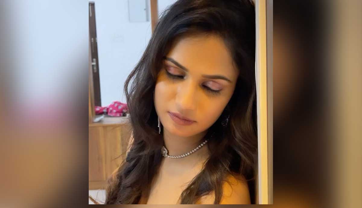 Ariyana danced for pushpa movie samantha song video viral 