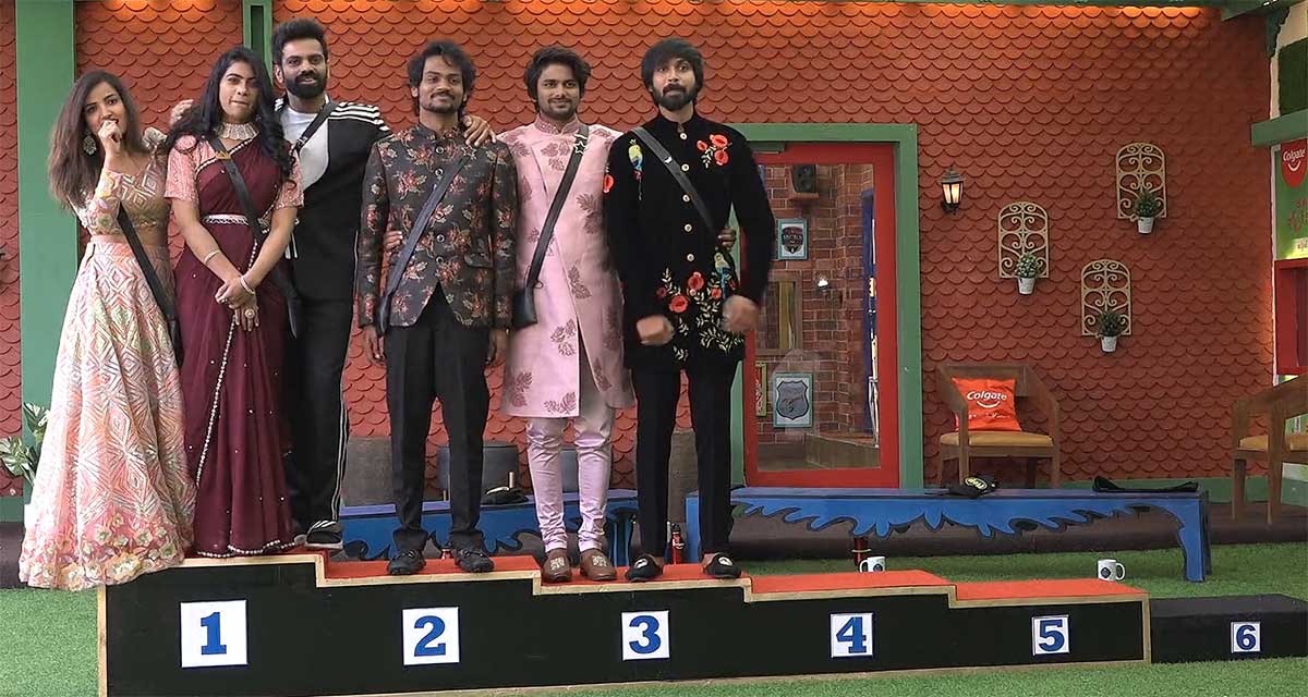 Bigg Boss 5 sriram and sunny angry on kajal sunny as 2nd finalist 