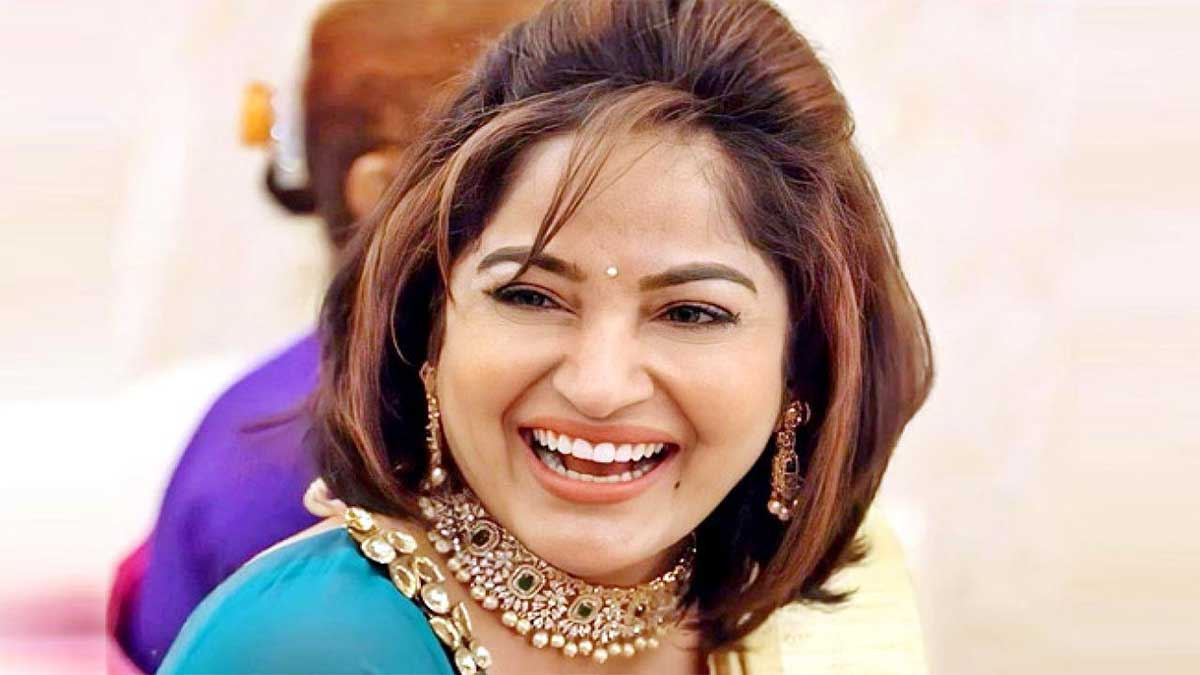 Bigg Boss 5 madhavi latha warns house organizers 