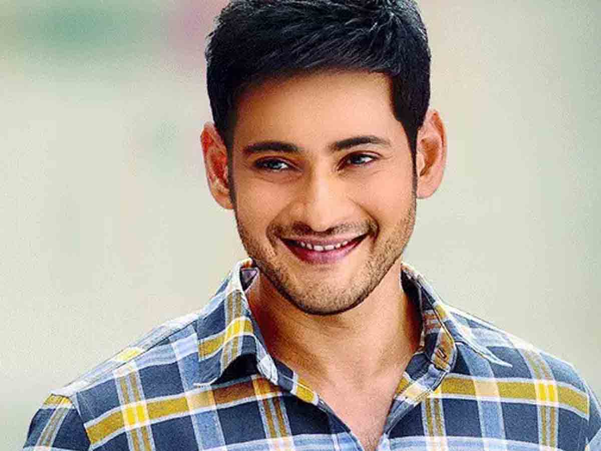 surgery to Mahesh Babu knee resting in dubai 