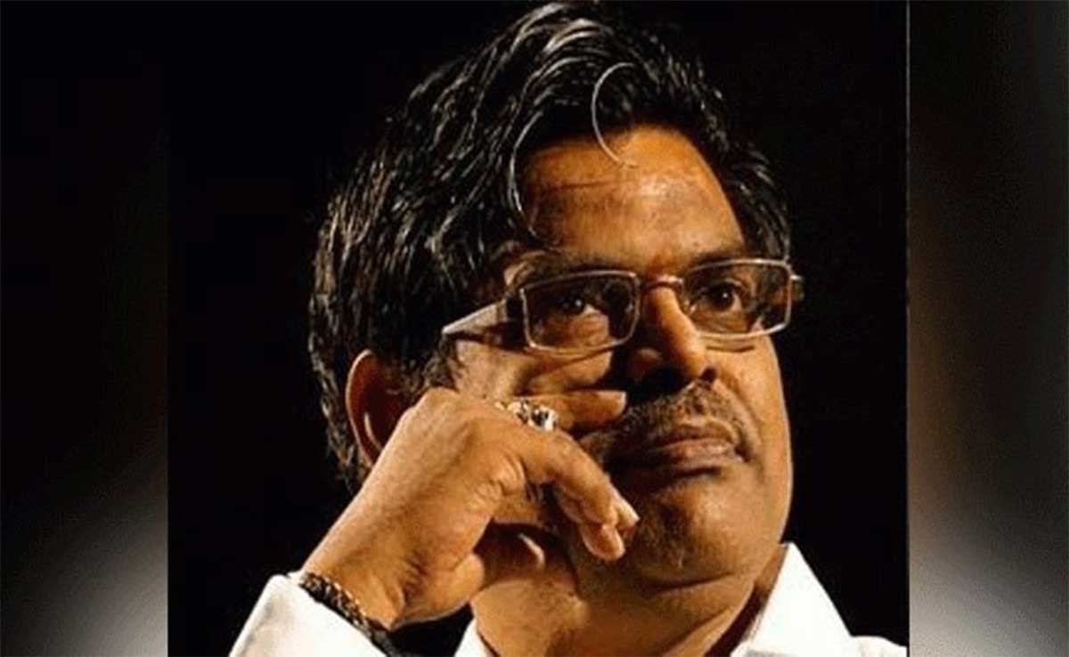 Sirivennela : సిరివెన్నెల పార్ధివ దేహాన్ని చూసి క‌న్నీరు పెట్టుకున్న బాల‌కృష్ణ‌..!