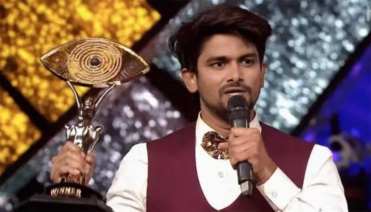 VJ Sunny lifted bigg boss 5 telugu trophy do you know his real name 