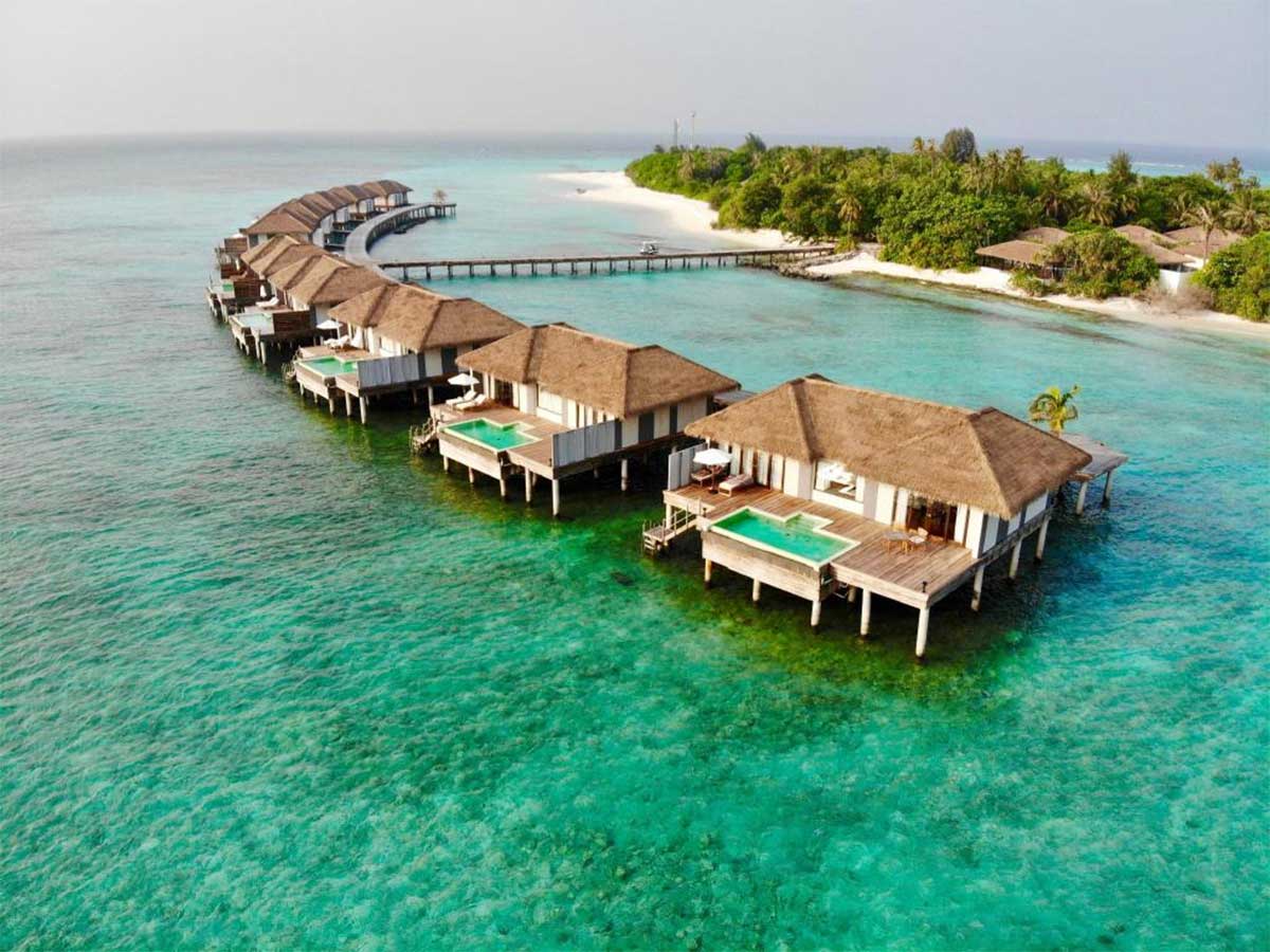 do you know how much it costs to go vacation for Maldives 