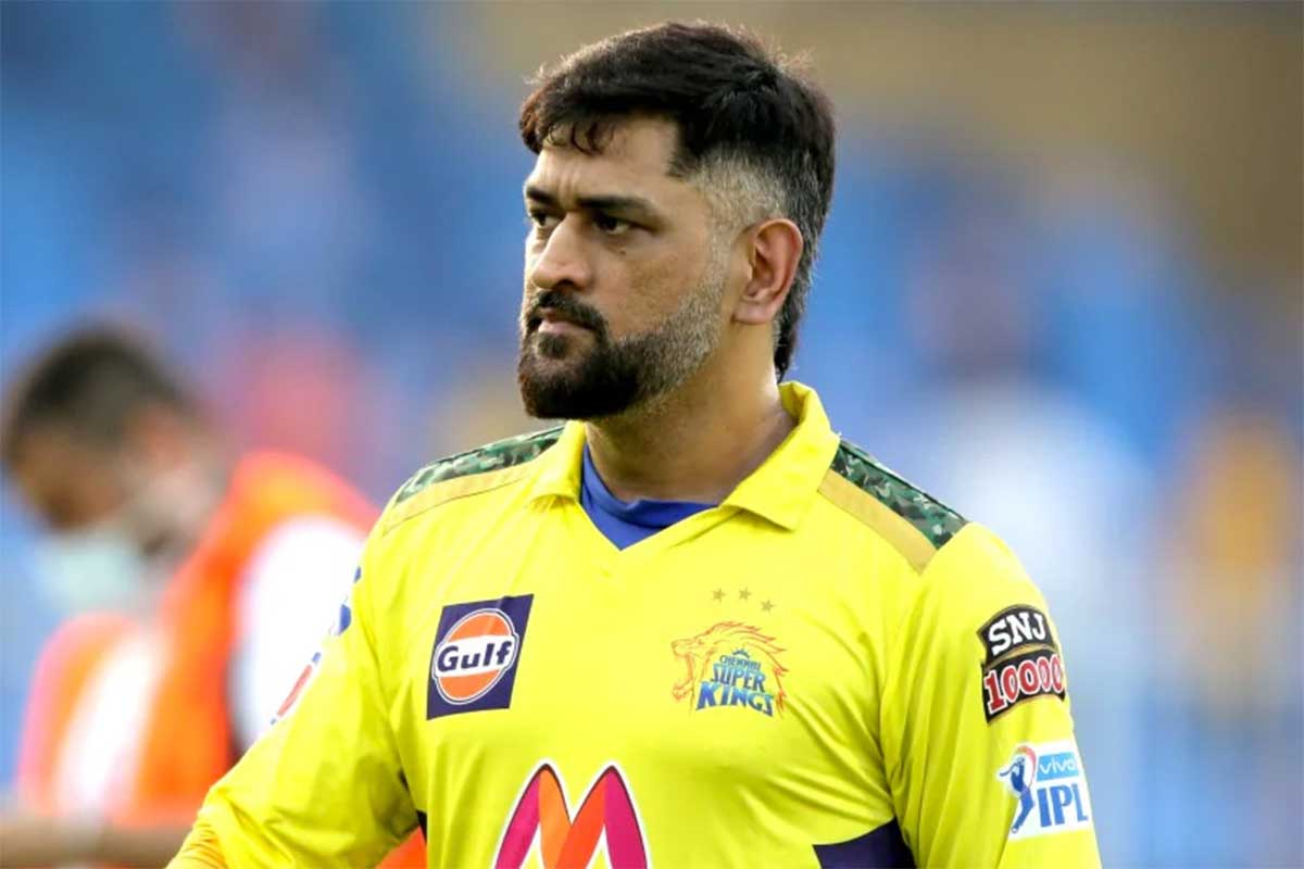 MS Dhoni may hand over captaincy to other players in chennai ipl team 