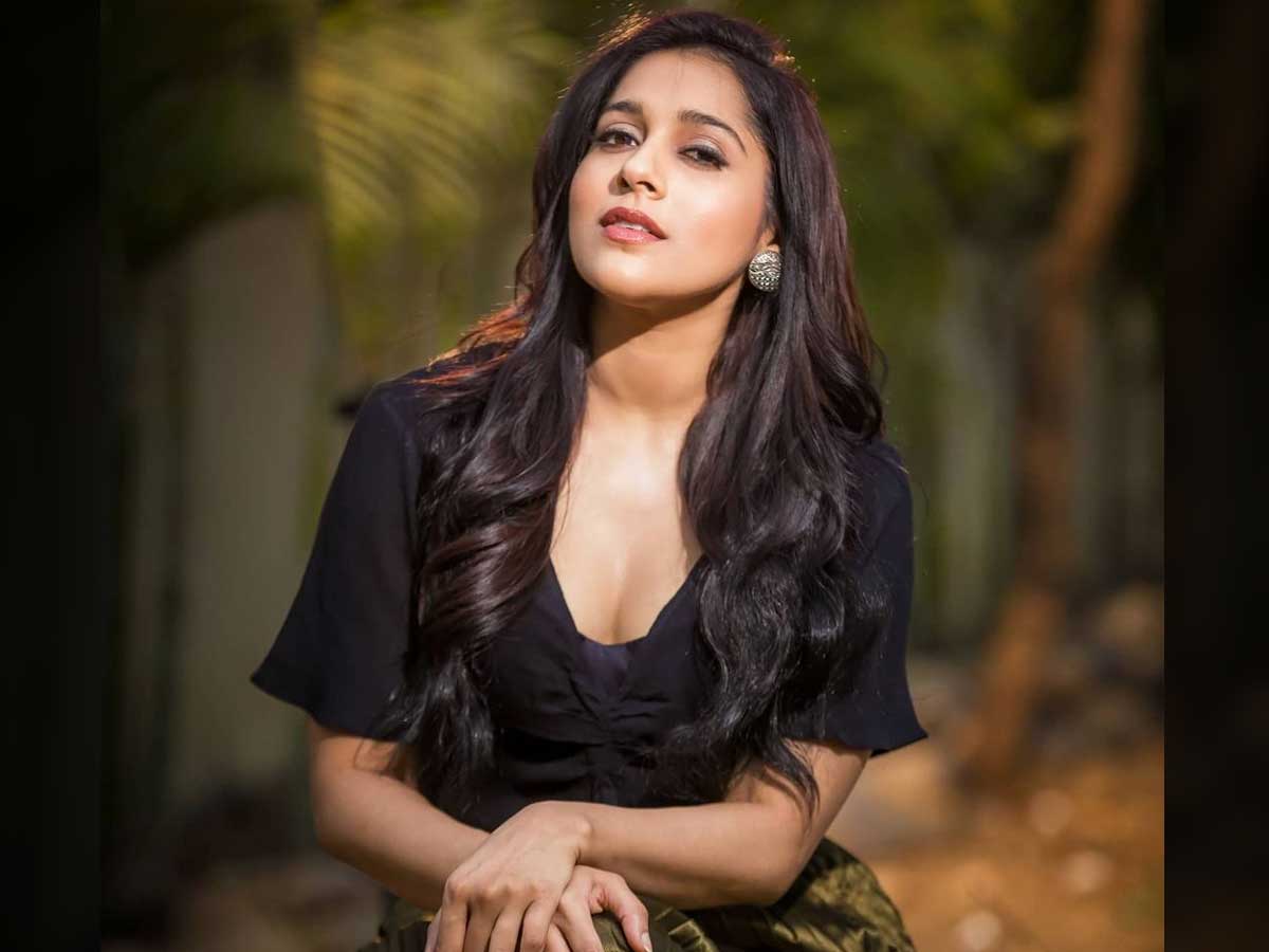Rashmi Gautam very angry over that incident 