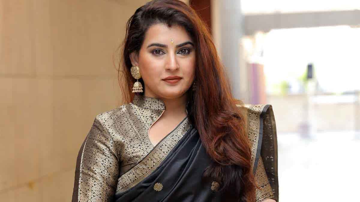 archana veda sensational comments on tollywood heroes 