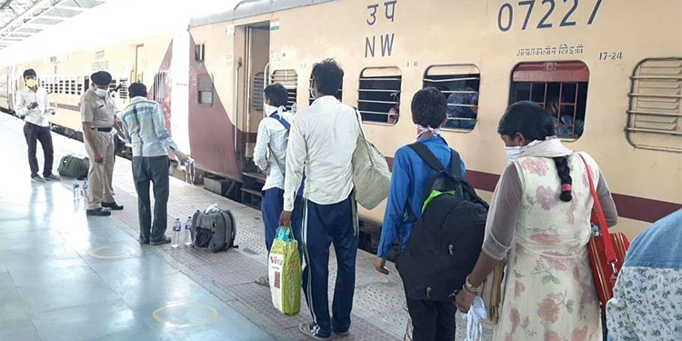 phones and laptops charging at night in trains not allowed