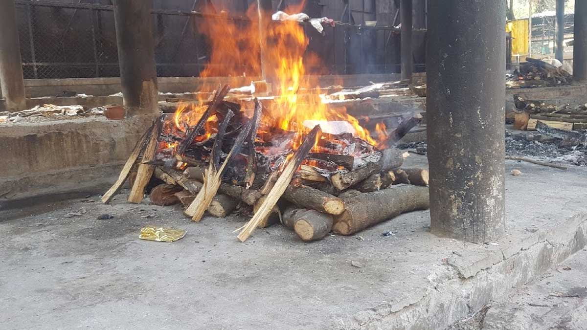 why people cremated in hindu people 