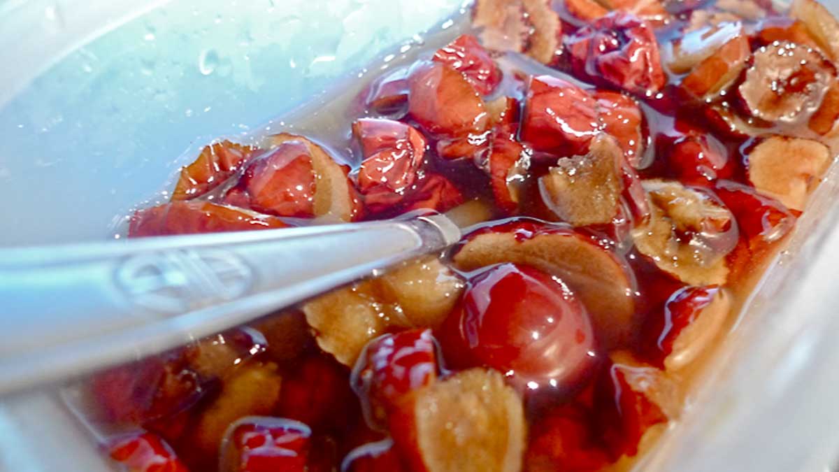 Honey Soaked Dates : తేనెలో నానబెట్టిన ఎండు ఖర్జూరం పండ్లను తింటే ఏం జరుగుతుందో తెలుసా..? Honey Soaked Dates amazing benefits take daily two